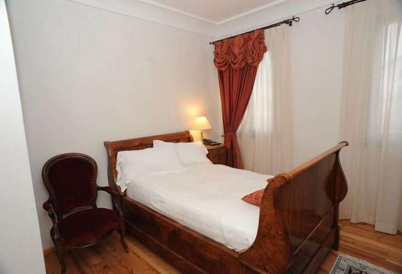 اتاق استاندارد یک نفره, Park Hotel Villa Carpenada