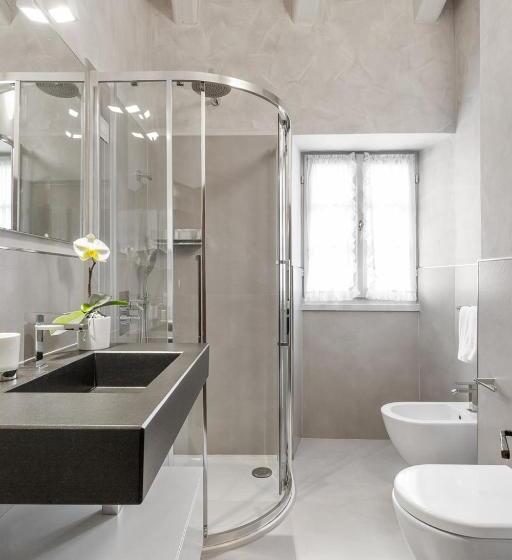 חדר סטנדרט, Pironi