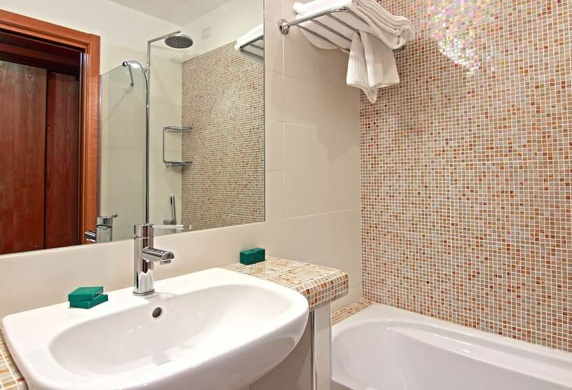 三人经典房间, Punta Negra