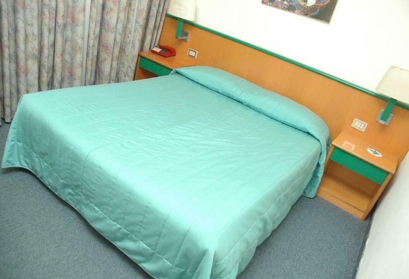 חדר סטנדרט, Ramoverde