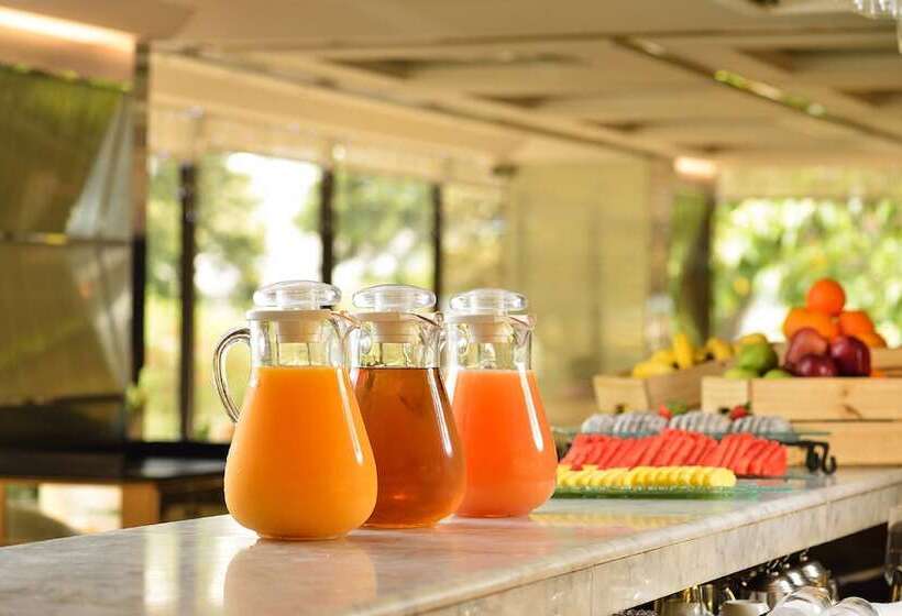 جناح إدارى, Regal Kowloon