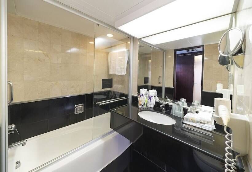 جناح عائلي, Regal Kowloon