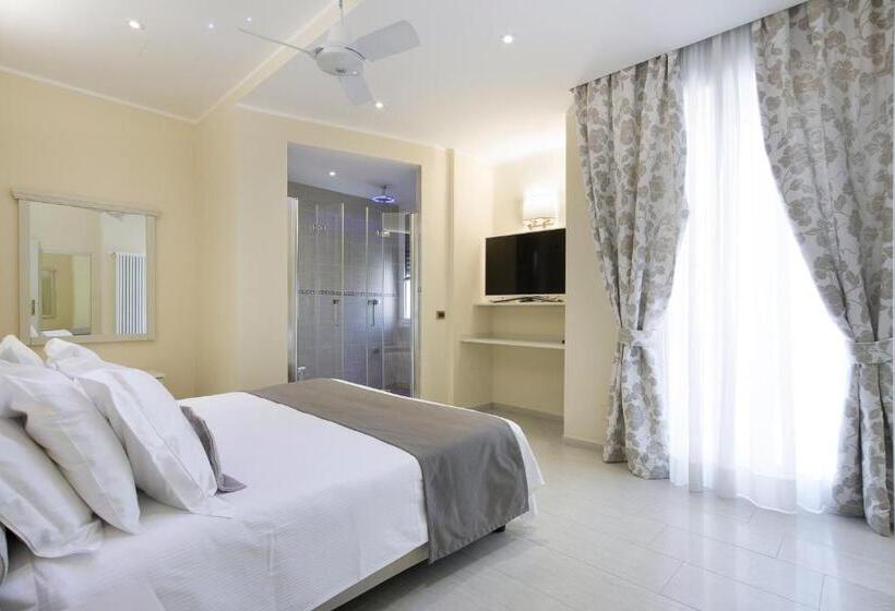 Люкс, Ristorante Toscana