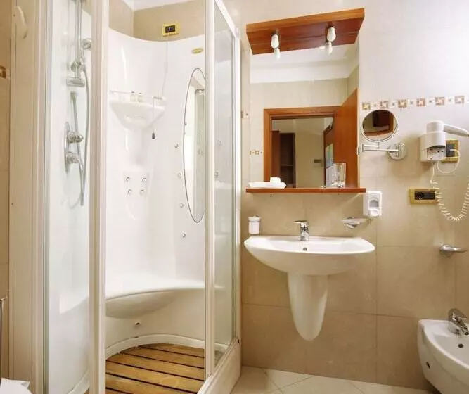 اتاق استاندارد, Ristorante Toscana