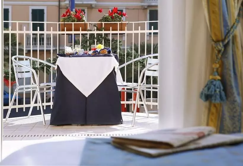 اتاق سوپریور, Ristorante Toscana