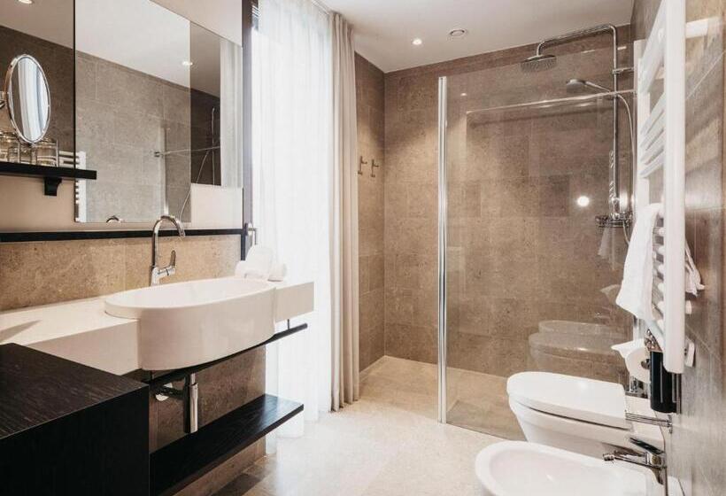 スイート, Rudolf