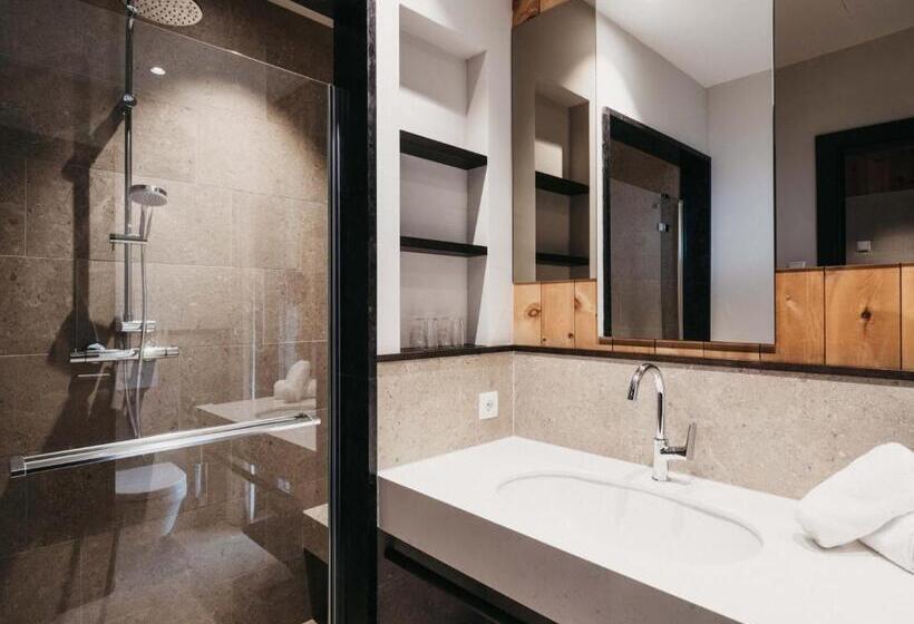 スタンダードルーム, Rudolf