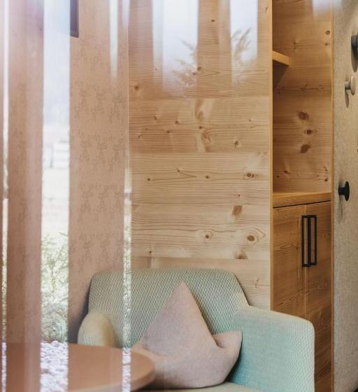 スタンダードルーム, Rudolf