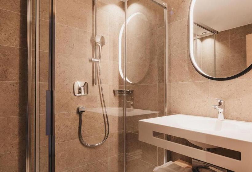 キングサイズベッドのスタンダードルーム, Rudolf