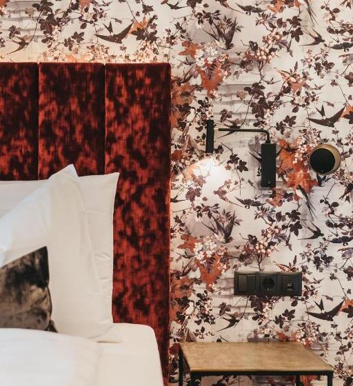 スタンダードルーム, Rudolf