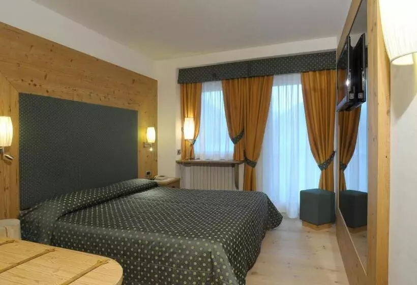 Superior-huone, Sporthotel Europa Sul Lago