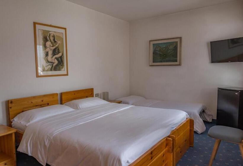 Номер Стандарт Трехместный, Sporthotel Europa Sul Lago