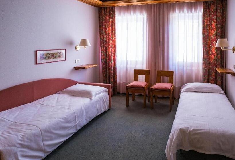 Семейный Номер, Sporthotel Europa Sul Lago