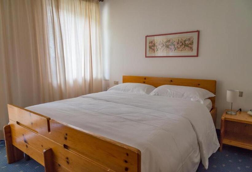 Семейный Номер, Sporthotel Europa Sul Lago