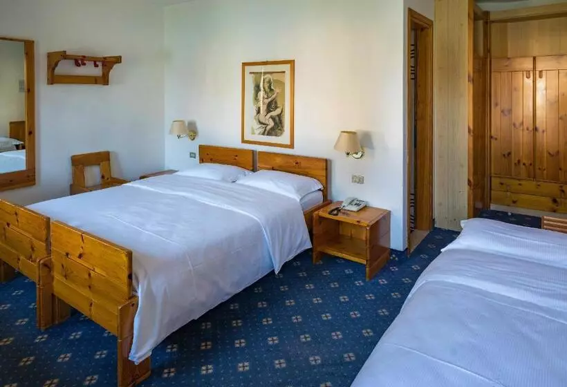Standard Kolmen Hengen Huone Näkymä, Sporthotel Europa Sul Lago