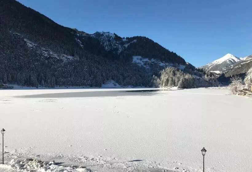 Standard Kolmen Hengen Huone Näkymä, Sporthotel Europa Sul Lago