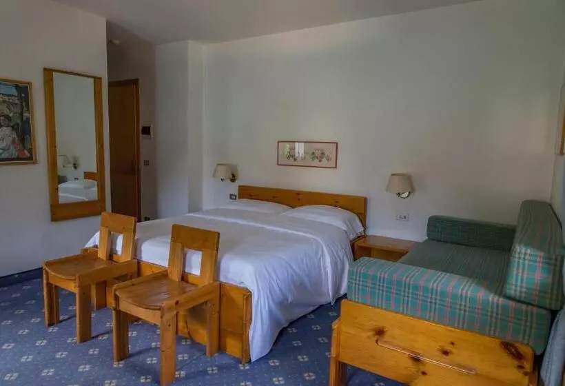Standard Kolmen Hengen Huone Näkymä, Sporthotel Europa Sul Lago