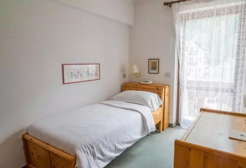 Standard Yhden Hengen Huone, Sporthotel Europa Sul Lago