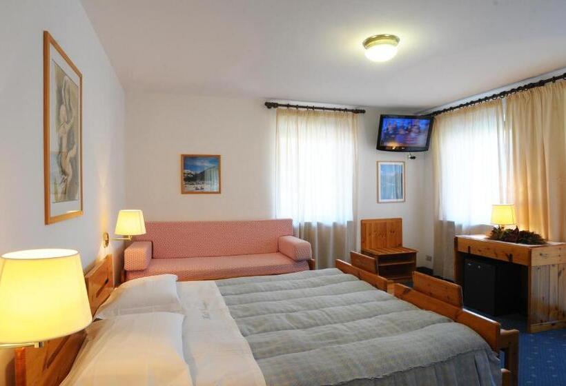 Трехместный Номер Стандарт с Видом, Sporthotel Europa Sul Lago