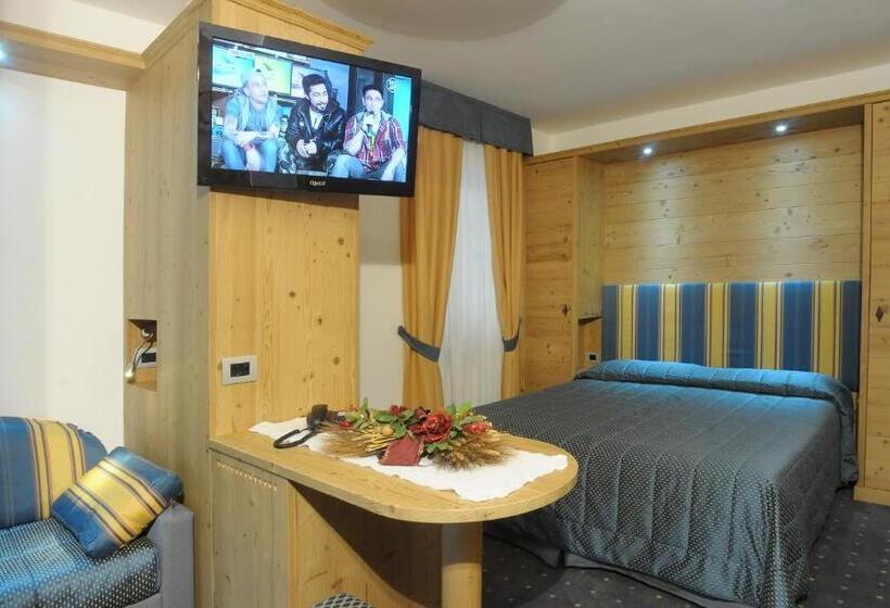 Полулюкс Одноместный с Террасой, Sporthotel Europa Sul Lago