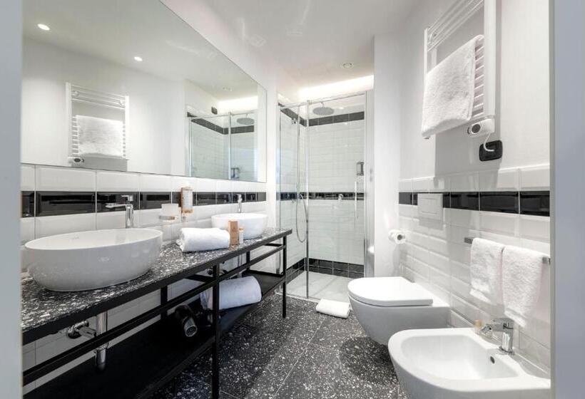 سوییت, Stadt Hotel Città