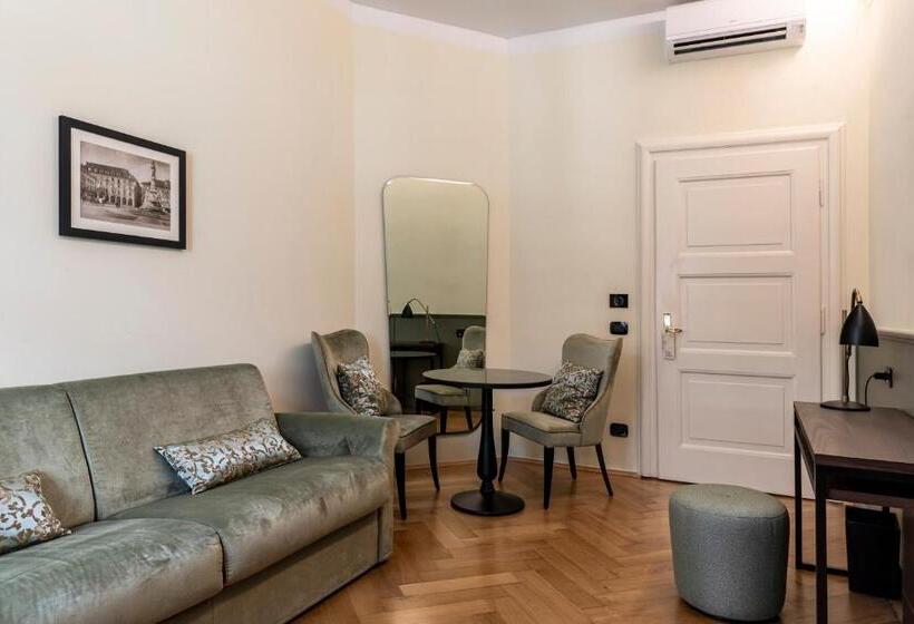 سوییت, Stadt Hotel Città