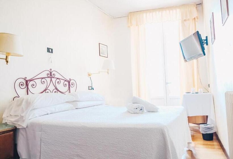 レイクビュースタンダードルーム, Suisse