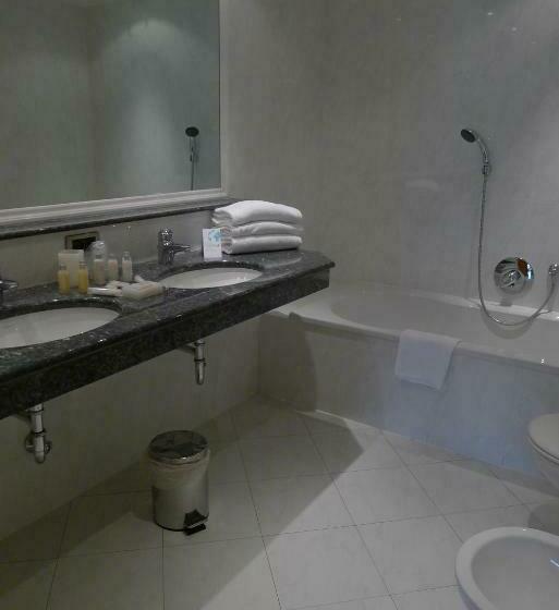 スーペリアトリプルルーム, Th Corvara Greif