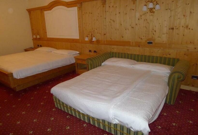 スーペリアの4人部屋, Th Corvara Greif