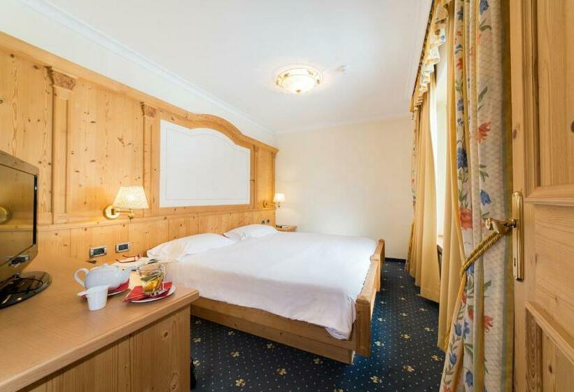 スーペリアールーム, Th Corvara Greif