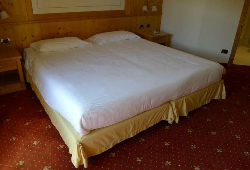 スーペリアールーム, Th Corvara Greif