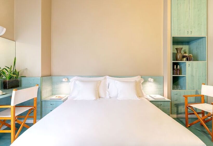 חדר אקונומי, Victoria Palace