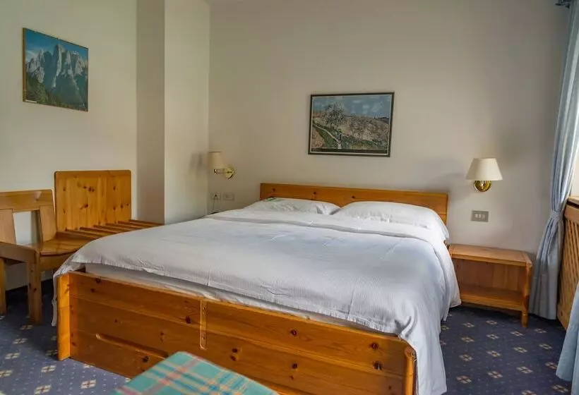 Comfort Kolmen Hengen Huone, Sporthotel Europa Sul Lago