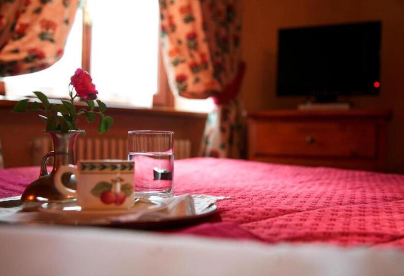 コンフォートルーム, Villa Novecento Romantic Hotel Estella Hotel Collection