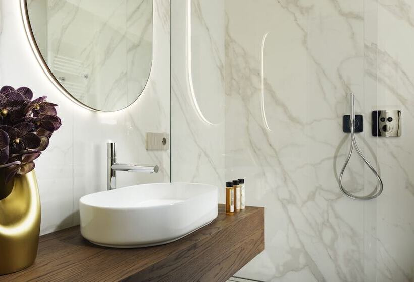 Номер Престиж, Grand Hotel Victoria Concept & Spa, By R Collection Hotels