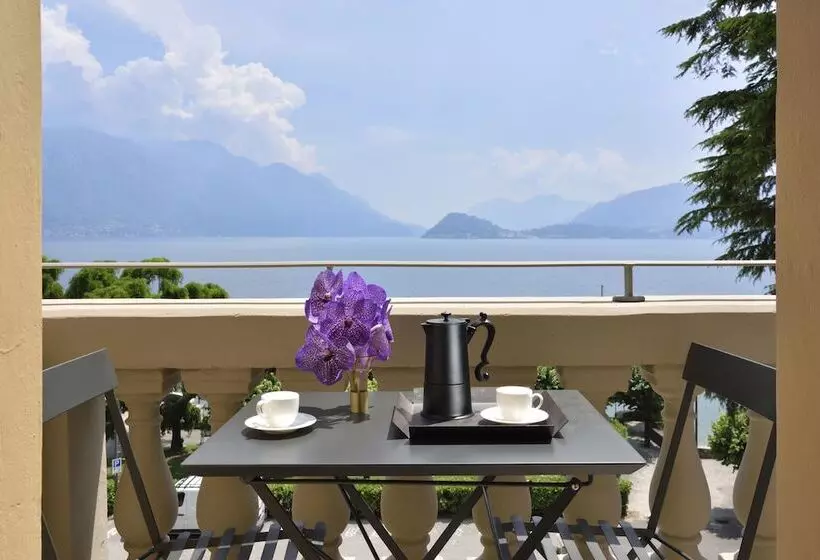 سوییت جونیور با چشم‌انداز دریاچه, Grand Hotel Victoria Concept & Spa, By R Collection Hotels