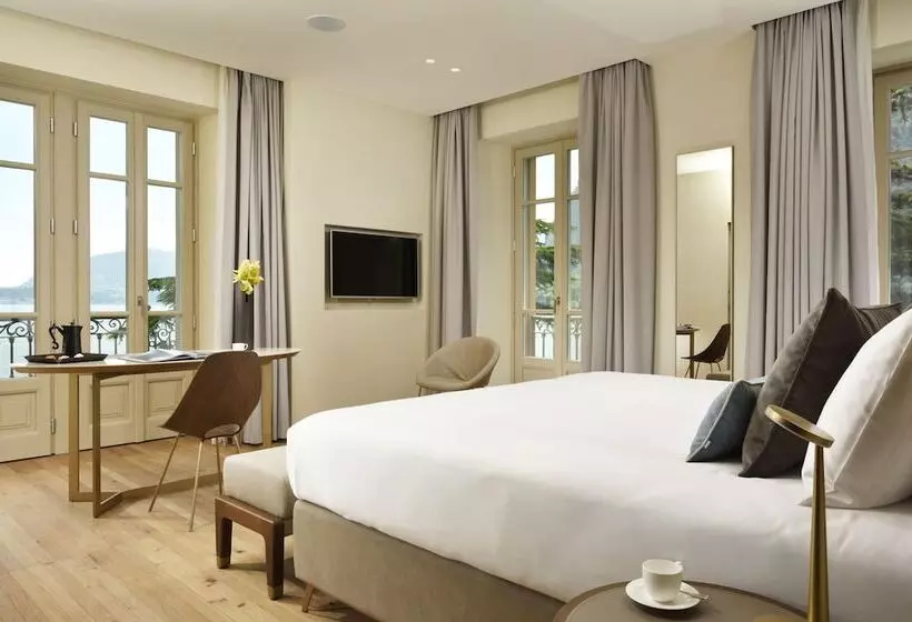 سوییت جونیور با چشم‌انداز دریاچه, Grand Hotel Victoria Concept & Spa, By R Collection Hotels