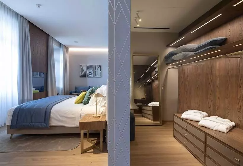 Suite with lake view, Grand Hotel Victoria Concept & Spa, By R Collection Hotels