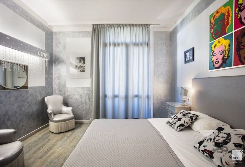 수피리어 룸, Admiral