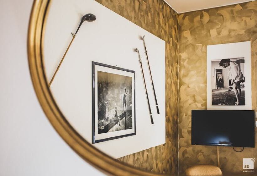 주니어 스위트, Admiral