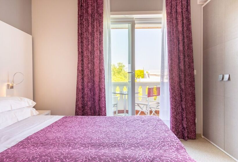 اتاق لوکس, Al Cigno