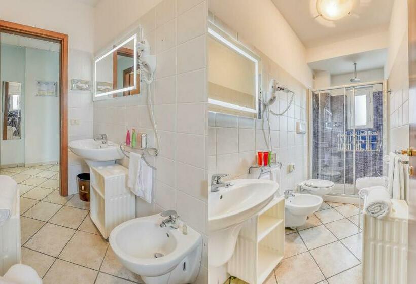 Triple Room Sea View, Albatros Varigotti