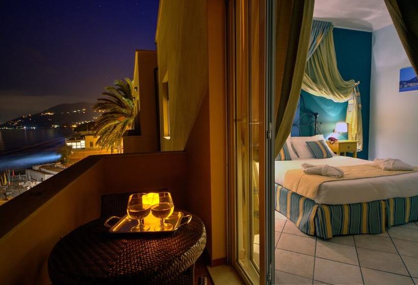 オーシャンビューデラックスルーム, Albatros Varigotti