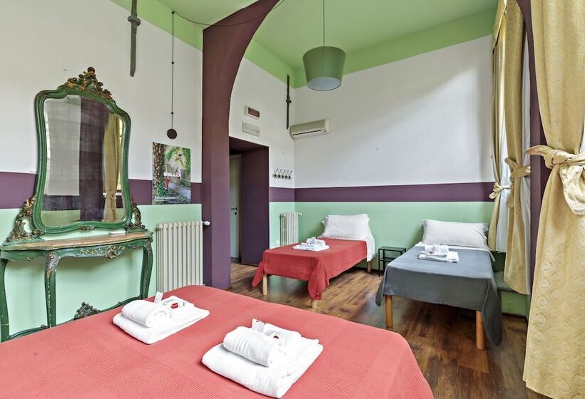 اتاق استاندارد چهار تخته, Azzi