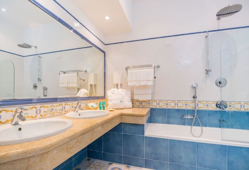 Семейный Номер, Del Golfo