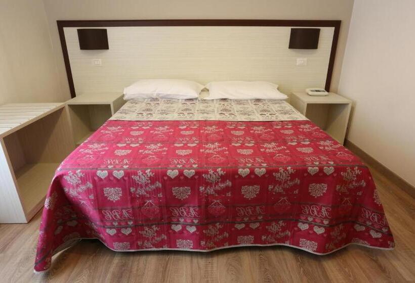 اتاق استاندارد, Europa