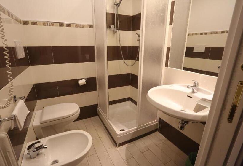 اتاق استاندارد, Europa