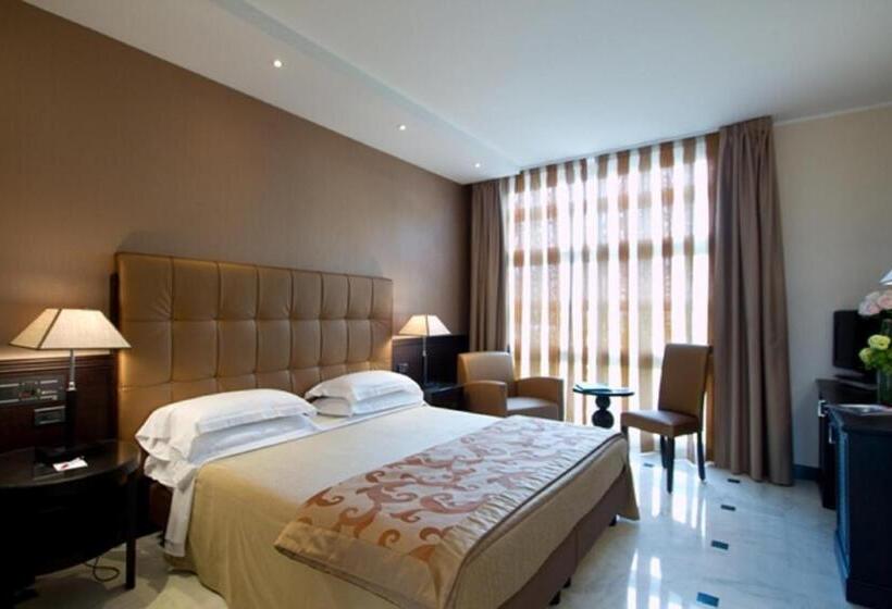 Трехместный Номер Классика, Excelsior