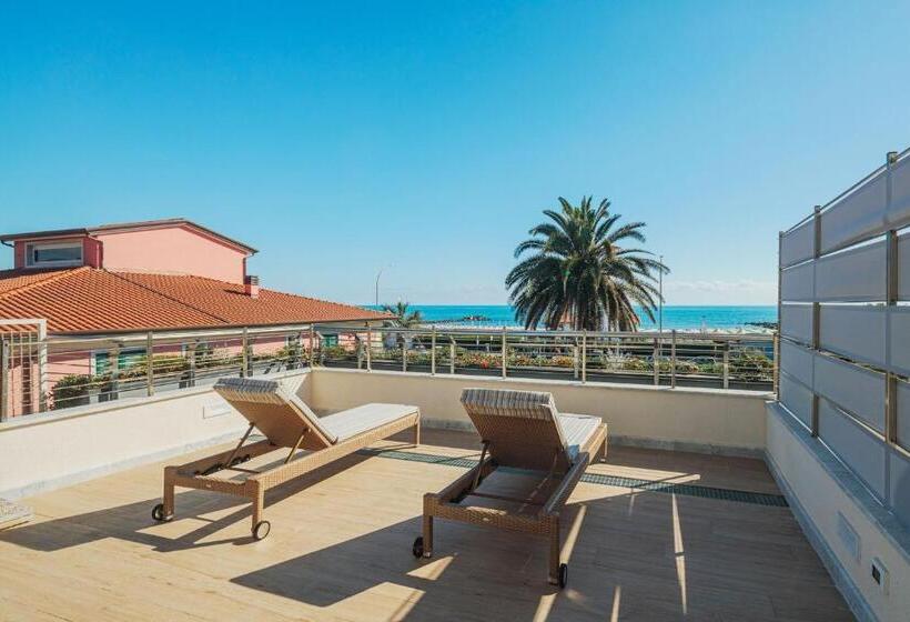 Люкс с Террасой, Excelsior