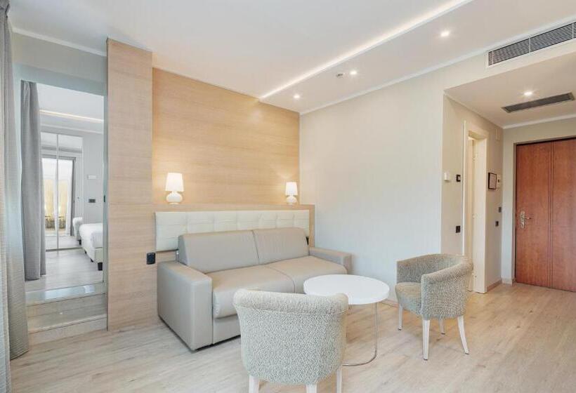 Люкс 2 Спальни, Excelsior